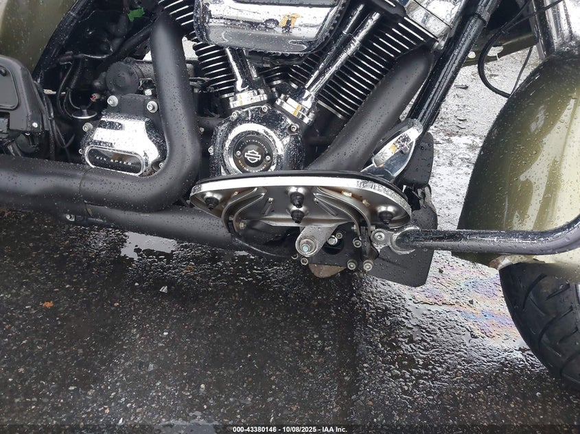 1HD1KTC19HB611101 2017 HARLEY-DAVIDSON ROAD GLIDE photo no. 17