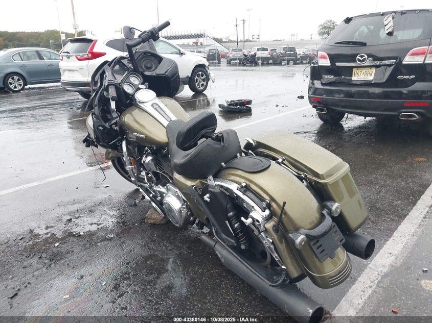 1HD1KTC19HB611101 2017 HARLEY-DAVIDSON ROAD GLIDE photo no. 3