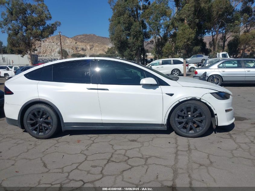 2022 Tesla Model X Plaid Tri Motor All-Wheel Drive VIN: 7SAXCBE64NF349253 Lot: 43380165