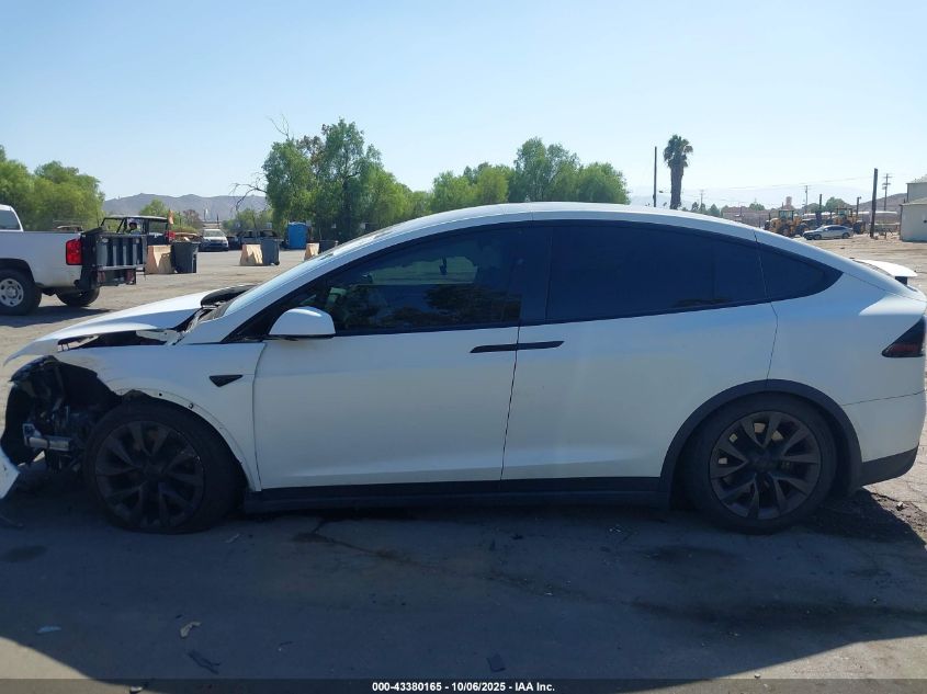 2022 Tesla Model X Plaid Tri Motor All-Wheel Drive VIN: 7SAXCBE64NF349253 Lot: 43380165