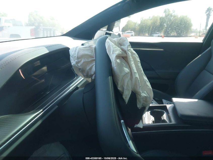 2022 Tesla Model X Plaid Tri Motor All-Wheel Drive VIN: 7SAXCBE64NF349253 Lot: 43380165