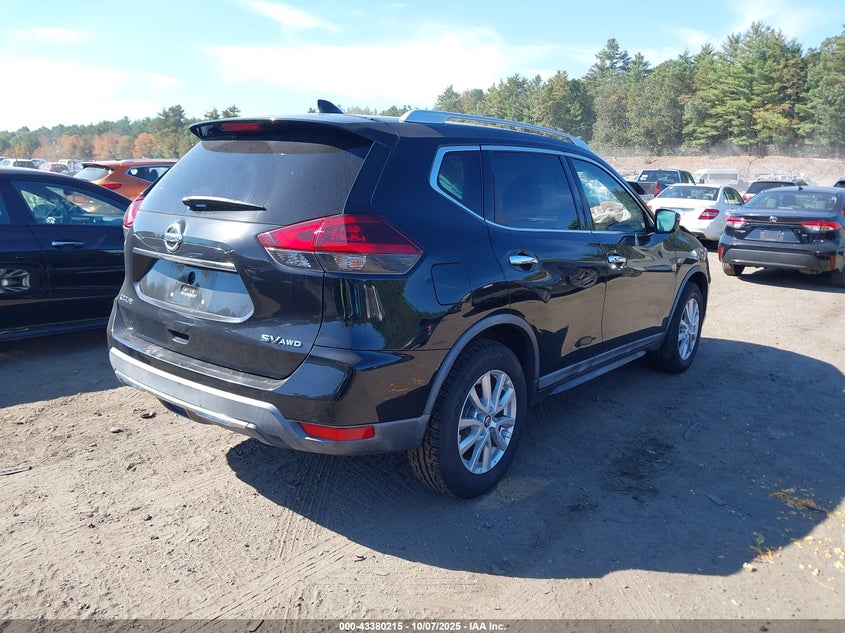 2018 NISSAN ROGUE SV KNMAT2MV1JP549826