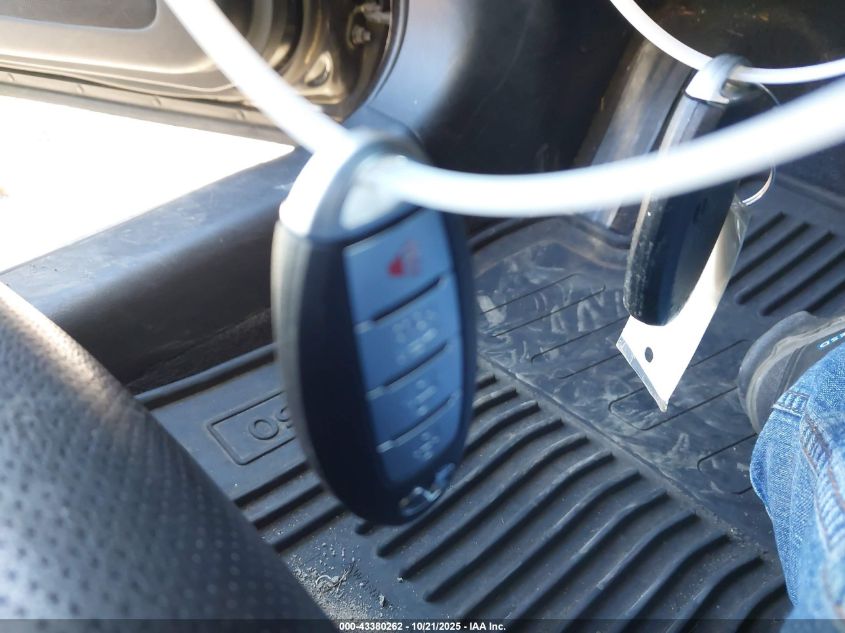 2014 Infiniti Q50 Premium VIN: JN1BV7AR2EM696136 Lot: 43380262