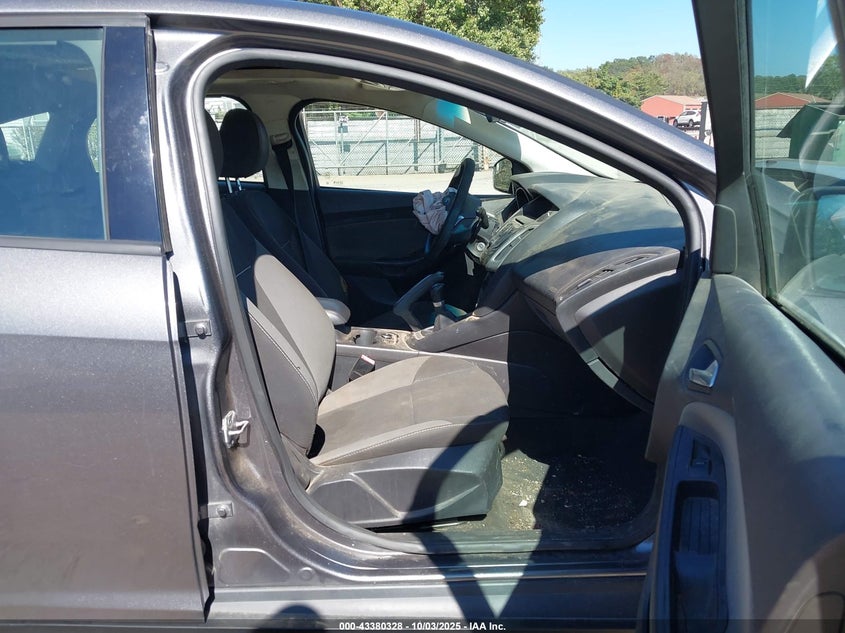 2013 FORD FOCUS SE - 1FADP3K23DL218697