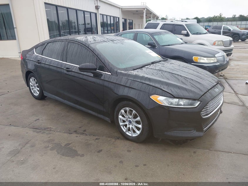 FORD FUSION S