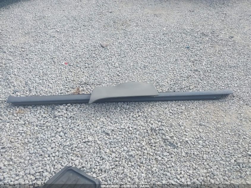 2000 Cadillac Deville Standard VIN: 1G6KD54Y3YU353141 Lot: 43380482