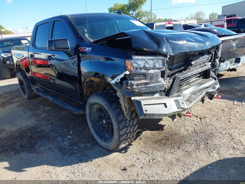 CHEVROLET SILVERADO 1500 4WD SHORT BED LT TRAIL BOSS
