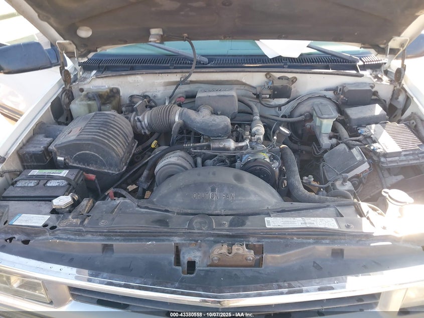 1999 Chevrolet Suburban 1500 Lt VIN: 1GNEC16R2XJ390734 Lot: 43380558