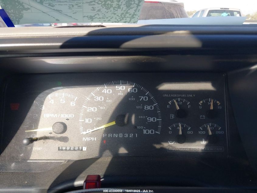 1999 Chevrolet Suburban 1500 Lt VIN: 1GNEC16R2XJ390734 Lot: 43380558