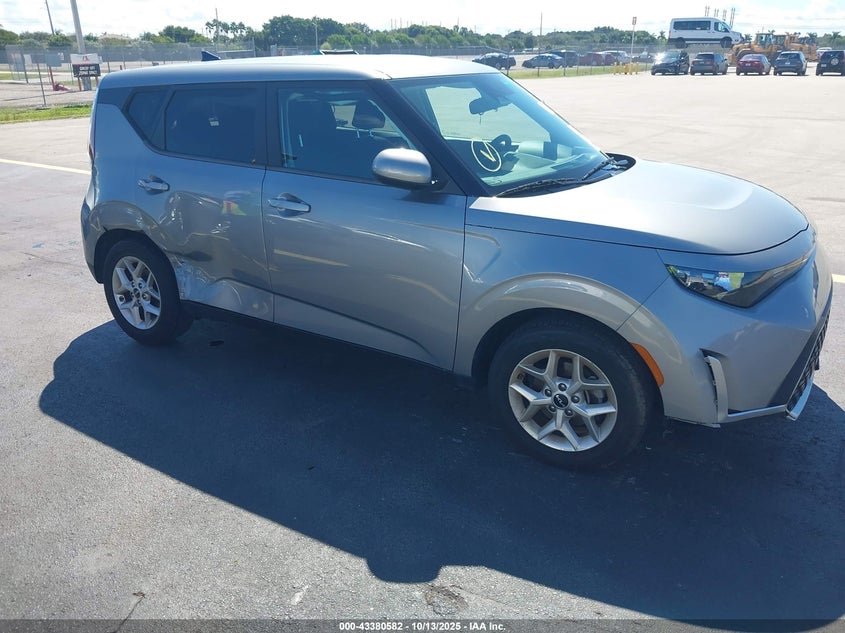 KIA SOUL LX