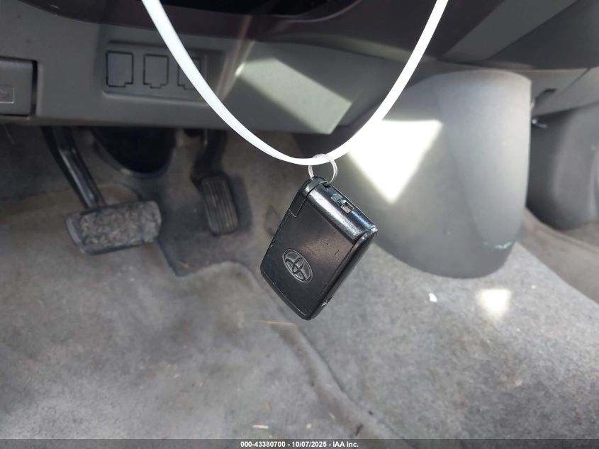 2004 Toyota Prius VIN: JTDKB22U840078661 Lot: 43380700