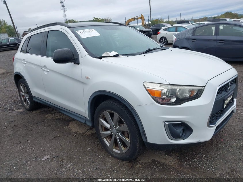 MITSUBISHI OUTLANDER SPORT LE