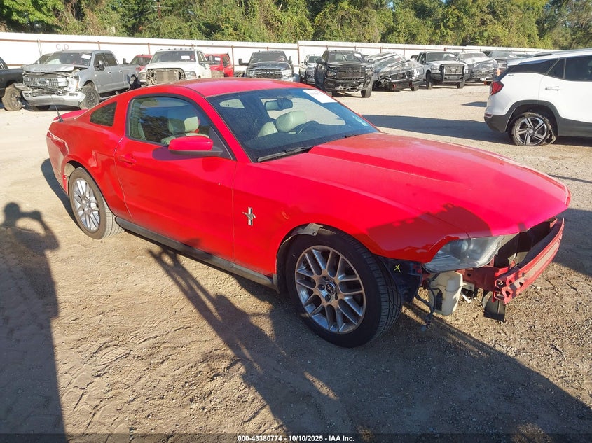 FORD MUSTANG V6 PREMIUM