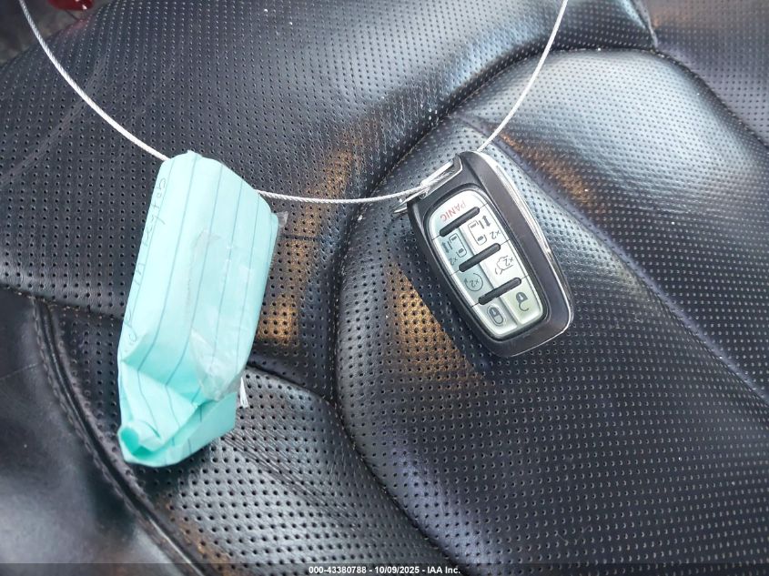 2018 Chrysler Pacifica Hybrid Limited VIN: 2C4RC1N77JR172611 Lot: 43380788