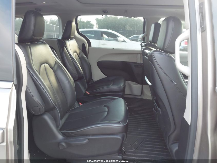 2018 Chrysler Pacifica Hybrid Limited VIN: 2C4RC1N77JR172611 Lot: 43380788