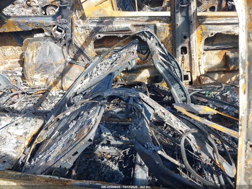 2025 Kia Sorento X-Line Sx VIN: 5XYRKDJF4SG335142 Lot: 43380820