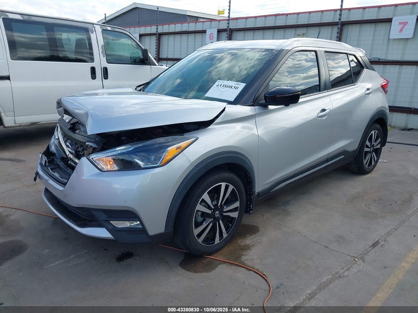 2019 Nissan Kicks 1.6 Sr Silver Lot 111043380830 Vin 3N1CP5CU3KL555098