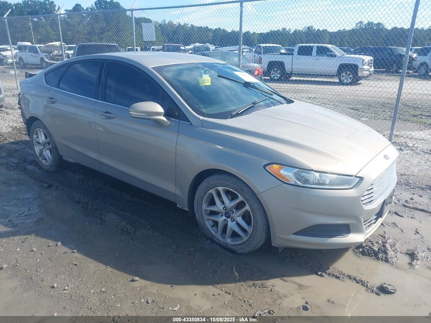 FORD FUSION SE
