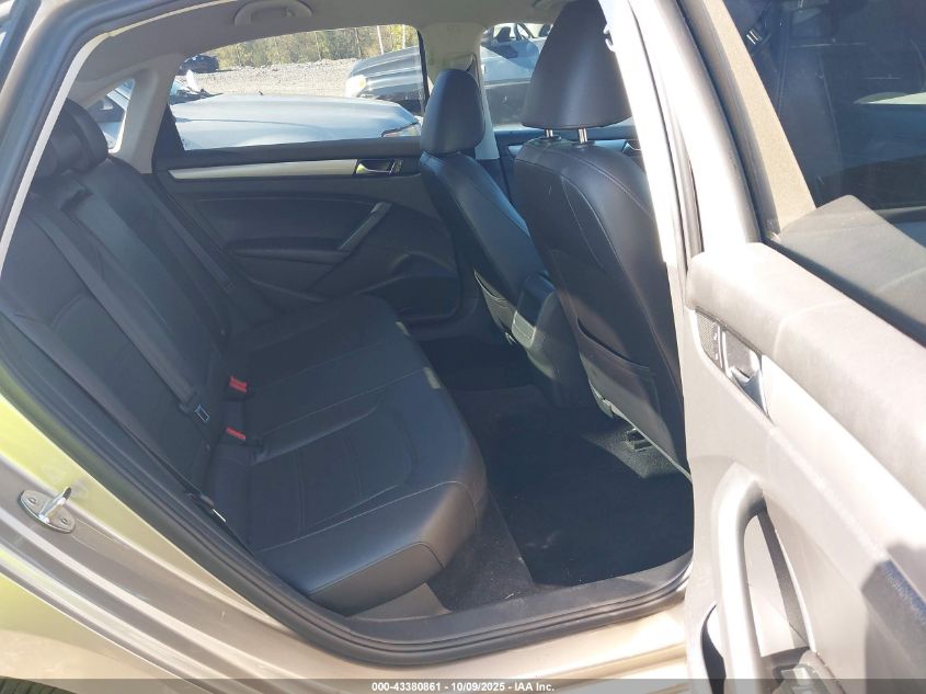 2015 Volkswagen Passat 1.8T Wolfsburg Edition VIN: 1VWAT7A30FC018595 Lot: 43380861