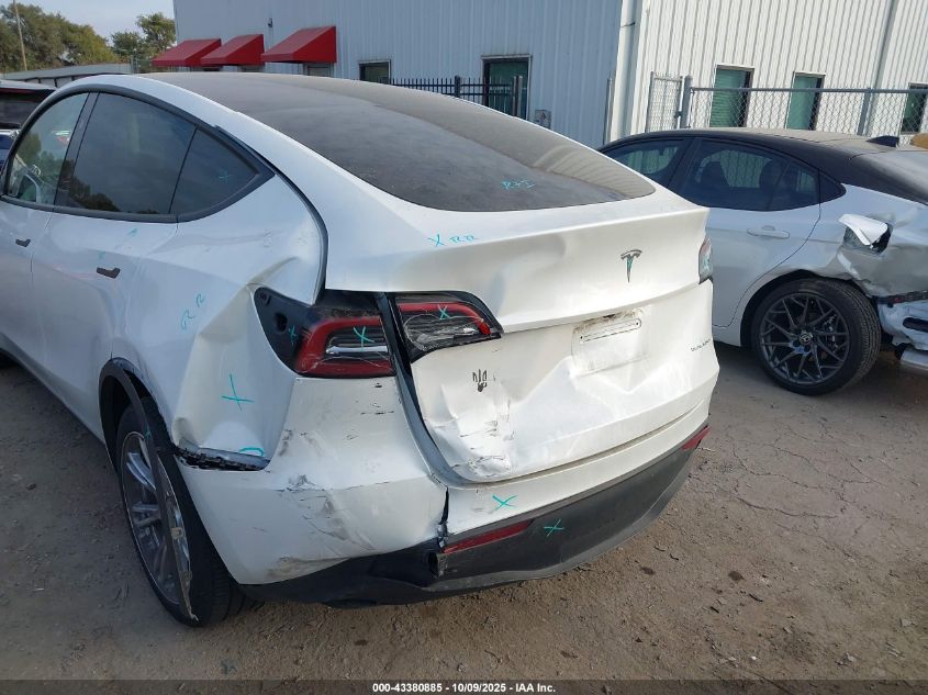 2024 Tesla Model Y Long Range Dual Motor All-Wheel Drive VIN: 7SAYGDEE2RA259291 Lot: 43380885