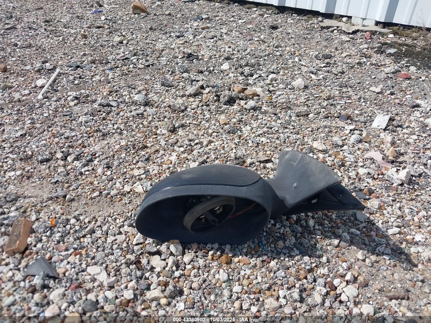 2007 Ford Taurus Se VIN: 1FAFP53U27A197393 Lot: 43380902