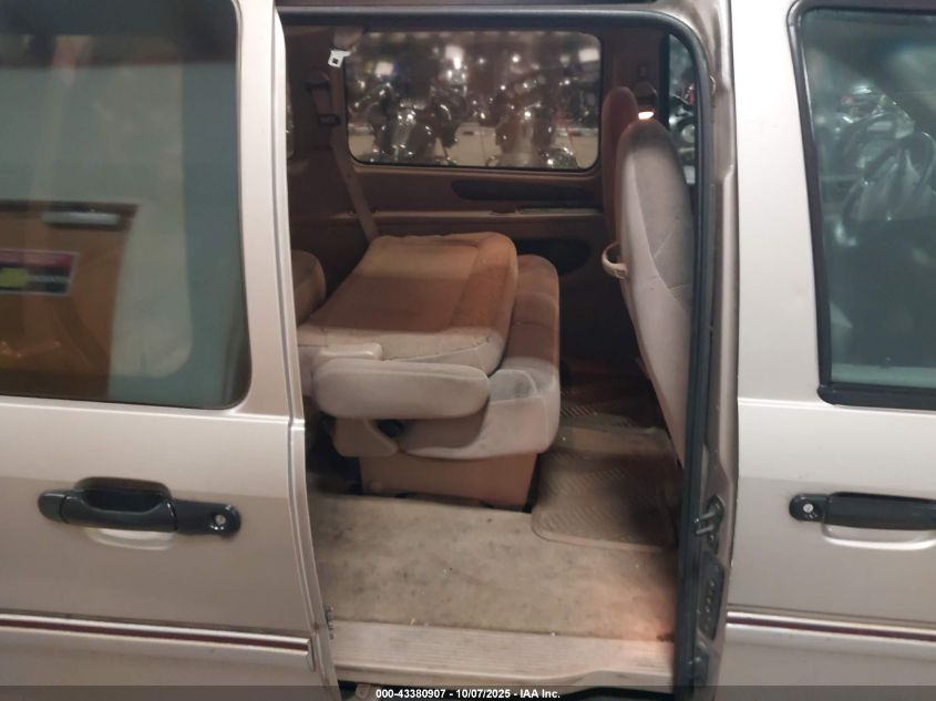 1996 Ford Windstar Wagon VIN: 2FMDA5149TBA82323 Lot: 43380907