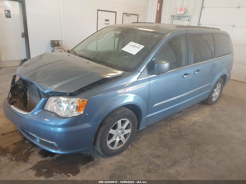 2C4RC1BG4CR169575 2012 CHRYSLER TOWN & COUNTRY photo no. 2