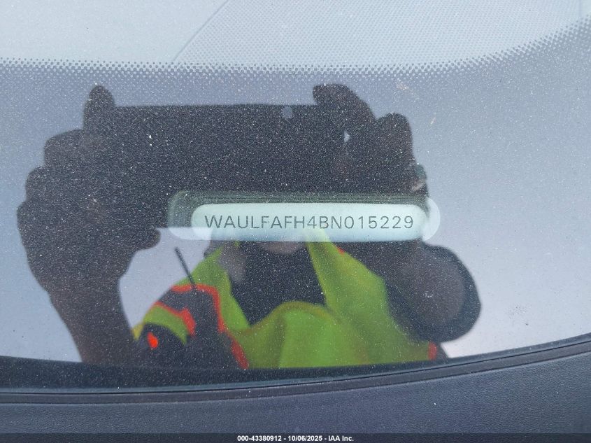 2011 Audi A5 2.0T Premium VIN: WAULFAFH4BN015229 Lot: 43380912