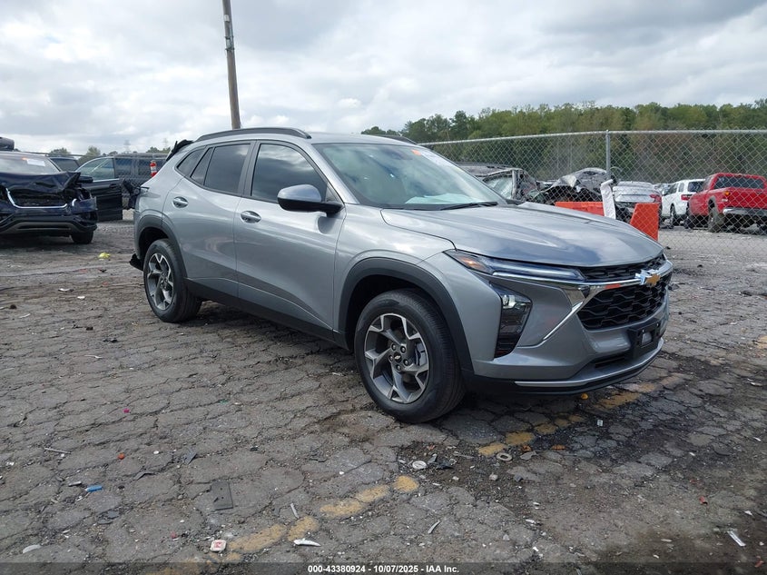 CHEVROLET TRAX FWD LT