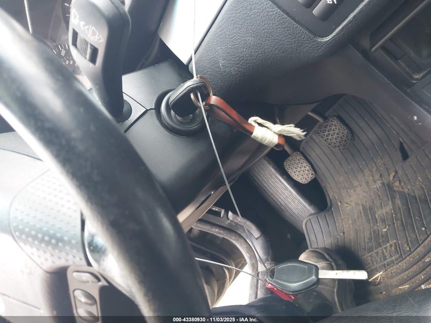 2004 BMW 325Xi VIN: WBAEU334X4PF61958 Lot: 43380930