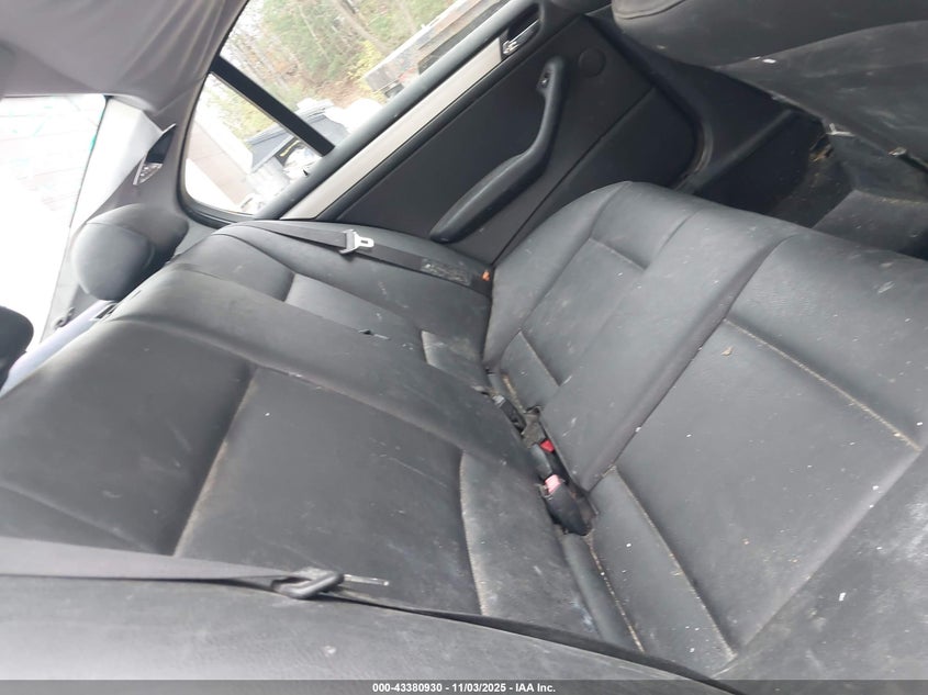 2004 BMW 325Xi VIN: WBAEU334X4PF61958 Lot: 43380930