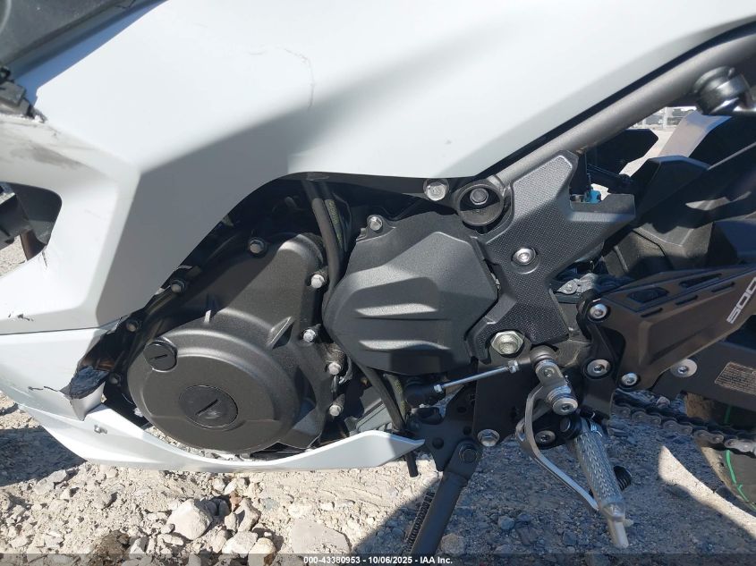 2025 Kawasaki Ex500 VIN: ML5EXGG19SDA69397 Lot: 43380953