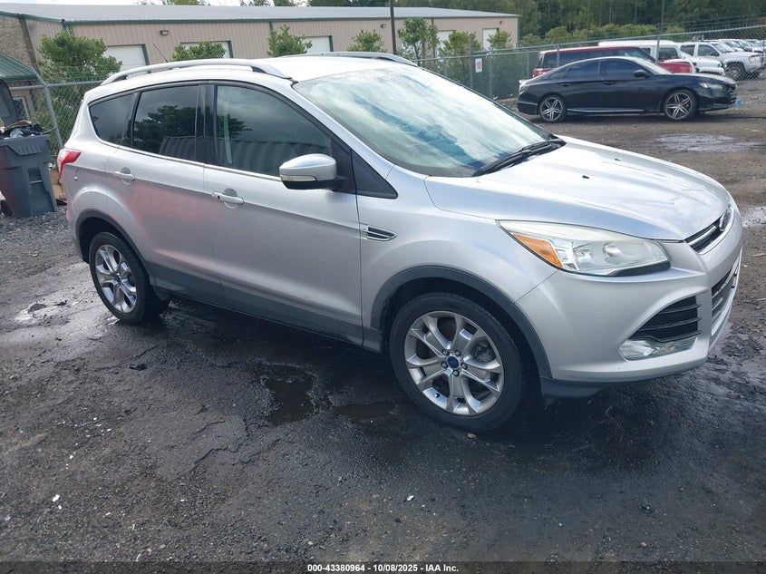 FORD ESCAPE TITANIUM