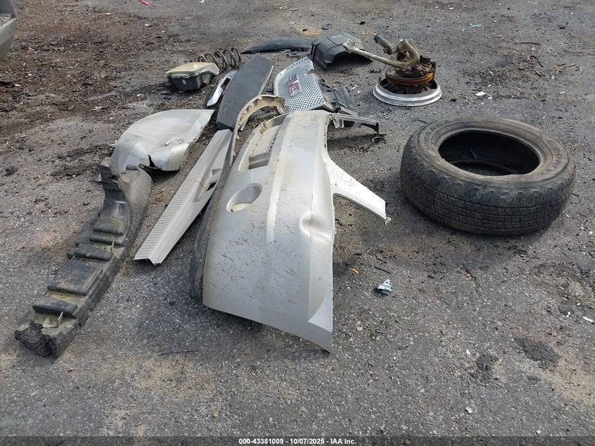 2007 GMC Yukon Xl 1500 Sle VIN: 1GKFC16J37R213283 Lot: 43381009