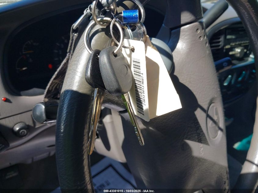 2001 Toyota Tundra Sr5 V8 VIN: 5TBBT44171S180417 Lot: 43381015