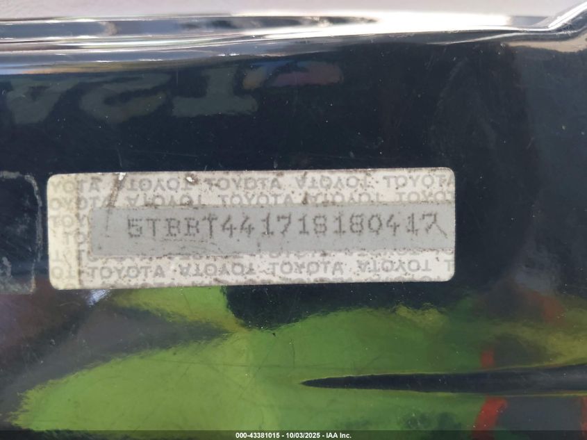 2001 Toyota Tundra Sr5 V8 VIN: 5TBBT44171S180417 Lot: 43381015