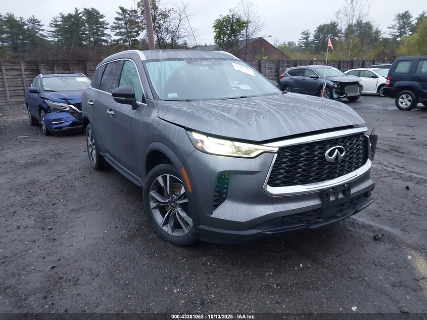 INFINITI QX60 LUXE AWD