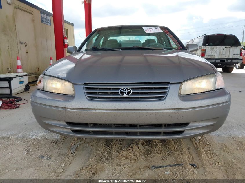 1999 Toyota Camry Le VIN: 4T1BG22K9XU545465 Lot: 43381096