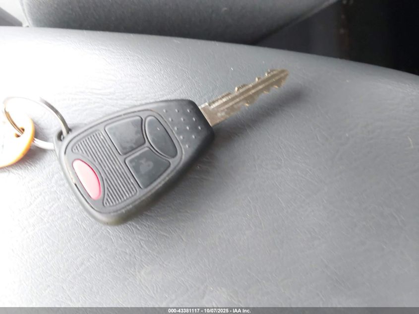 2005 Jeep Liberty Sport VIN: 1J4GL48K75W703127 Lot: 43381117