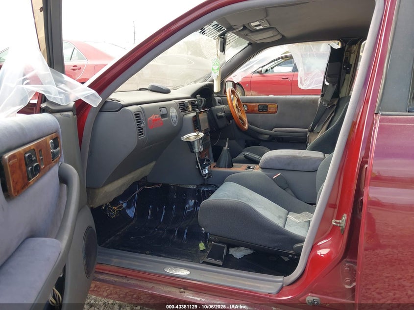 000000FPY32004481 1994 NISSAN CIMA photo no. 5