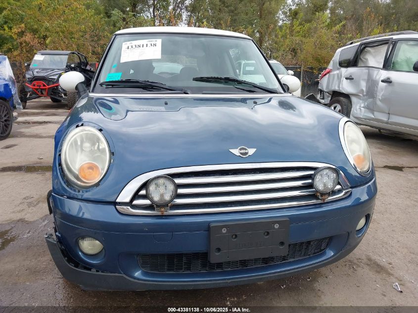 2009 Mini Cooper VIN: WMWMF33529TU73545 Lot: 43381138