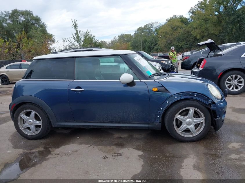 2009 Mini Cooper VIN: WMWMF33529TU73545 Lot: 43381138