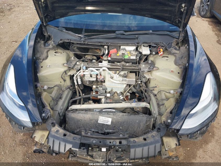 2018 Tesla Model 3 Long Range/Performance VIN: 5YJ3E1EB1JF103137 Lot: 43381195