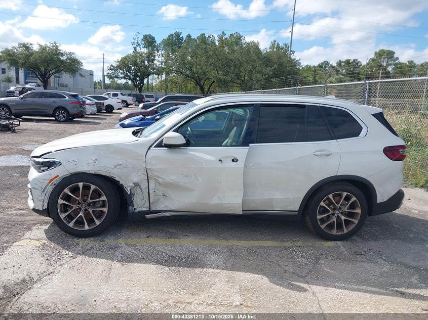 5UXCR6C07M9E83555 2021 BMW X5 photo no. 14