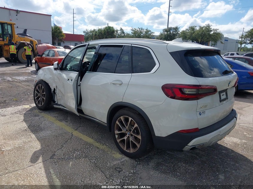 5UXCR6C07M9E83555 2021 BMW X5 photo no. 3