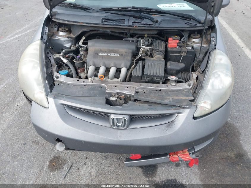 2008 Honda Fit VIN: JHMGD38438S005770 Lot: 43381288