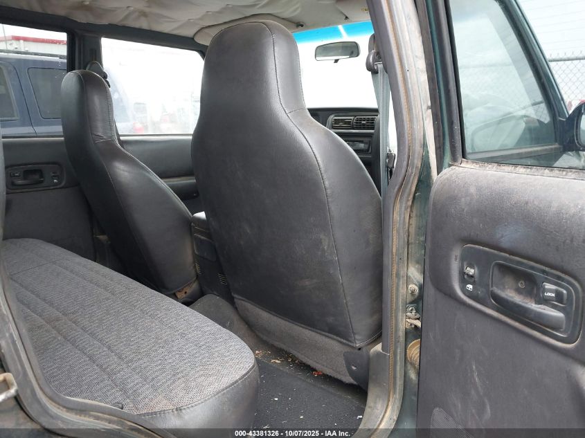 2001 Jeep Cherokee Sport VIN: 1J4FF48SX1L533795 Lot: 43381326