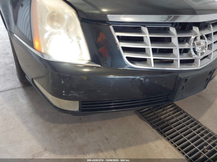 2008 Cadillac Dts 1Sb VIN: 1G6KD57Y18U183289 Lot: 43381374