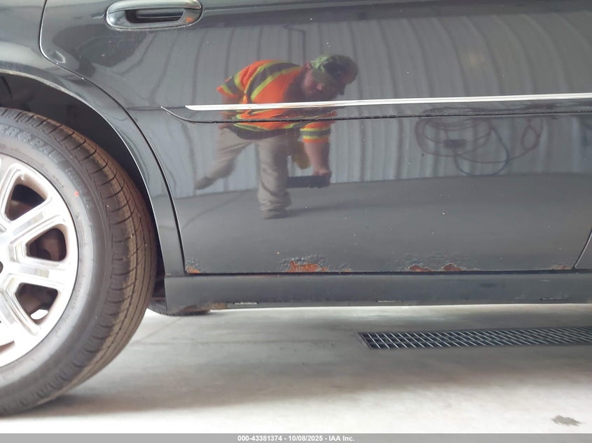 2008 Cadillac Dts 1Sb VIN: 1G6KD57Y18U183289 Lot: 43381374