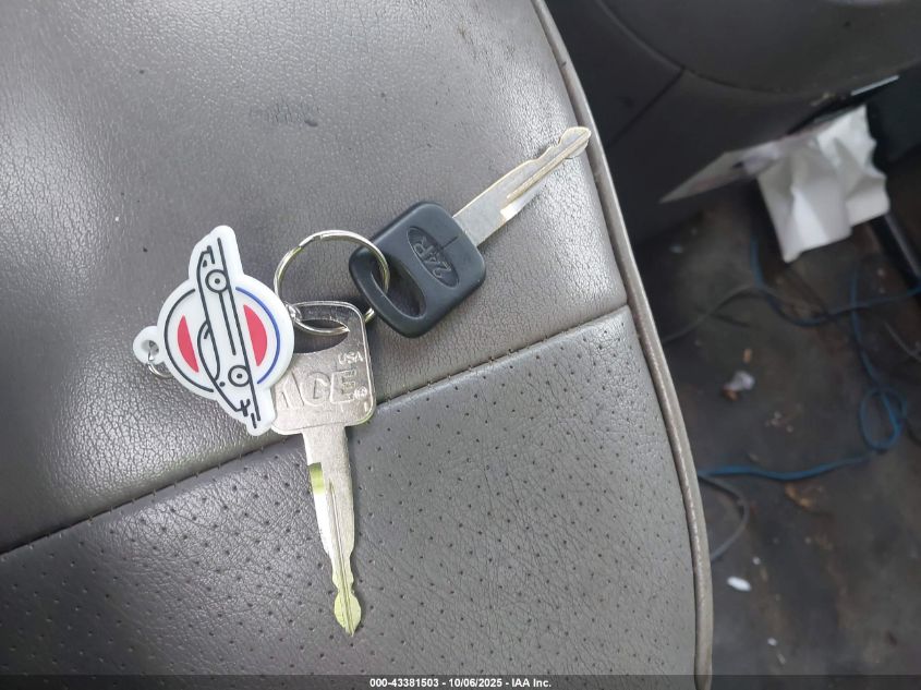 1998 Ford E-250 Commercial/Recreational VIN: 1FTNE24L6WH851829 Lot: 43381503